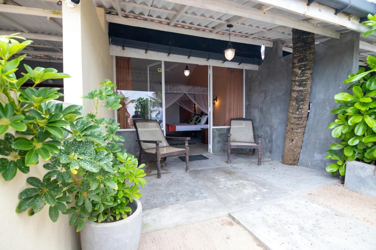 Happy Beach Villa Resort Unawatuna Exterior foto
